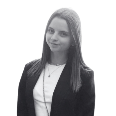 equipe-cinquieme-dimension-toulouse-responsable-reseaux-sociaux-rose equipe-cinquieme-dimension-toulouse-responsable-reseaux-sociaux-rose